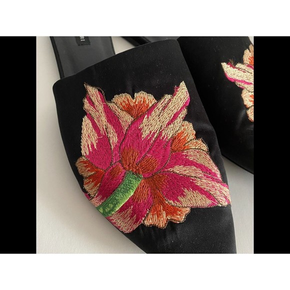 Natori Womens Arri Satin Embroidered Slides 10M Mules Flats Floral Slip On - Picture 8 of 10